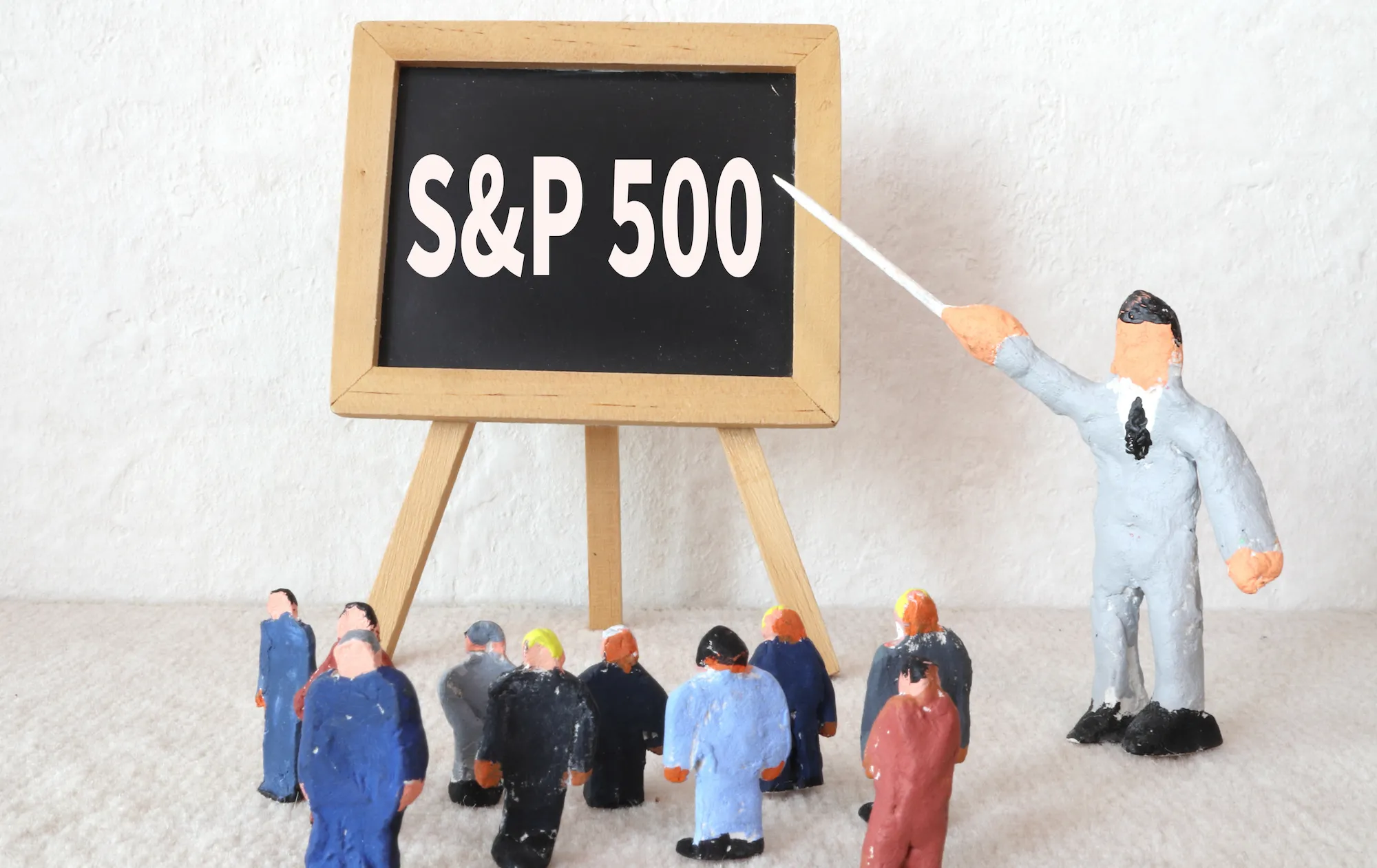 Jak wykorzystać niską zmienność na rynku i wystawić trochę opcji na indeks S&P 500?